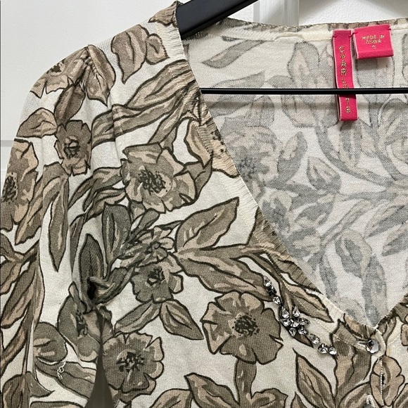 Charlotte V Neck Gem Button Down Neutral Floral Cardigan - Size Small - Picture 8 of 14